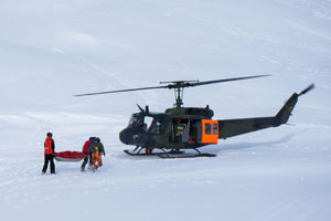 apotheken mitarbeiter betriebliche unfallversicherung helicopter DenPhaMed